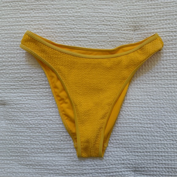 Abercrombie Ribbed Bikini Set - Picture 9 of 11